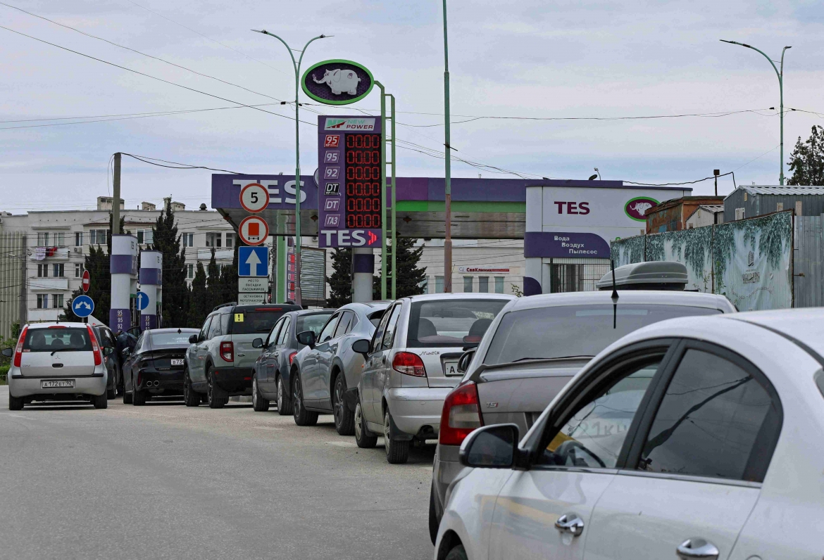 Nga tuyên bố tình trạng khẩn cấp tại Crimea