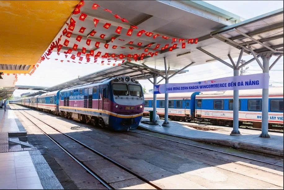Doan khach du lich mice khoang 5.000 nguoi den Da nang hinh anh 1