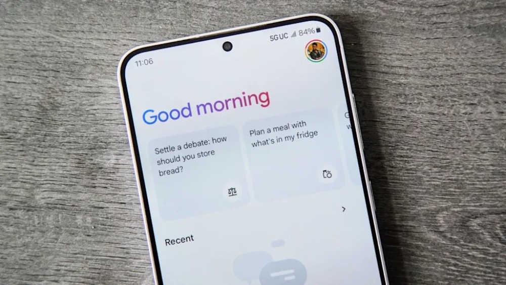 google chinh thuc mo rong tro ly ai gemini den phan khuc dien thoai android gia re hinh anh 1