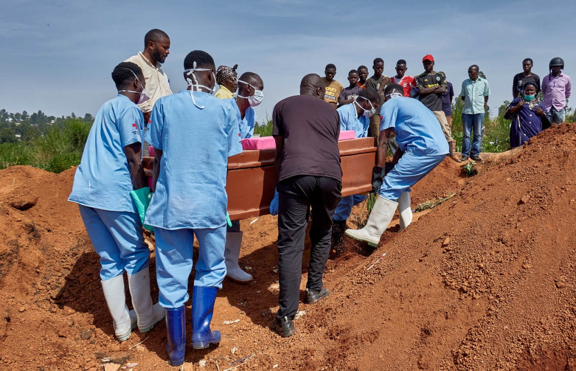 nhung hinh anh dau long tu tam dich ebola o congo hinh anh 14