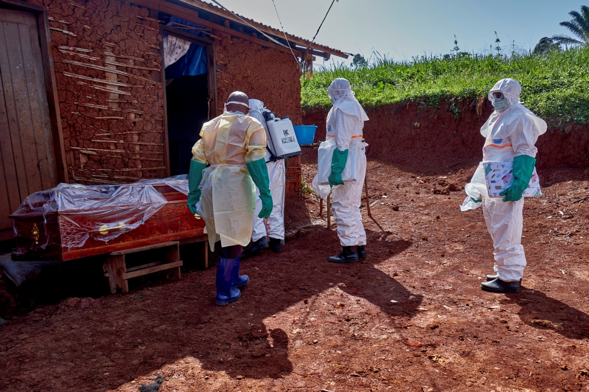 nhung hinh anh dau long tu tam dich ebola o congo hinh anh 6