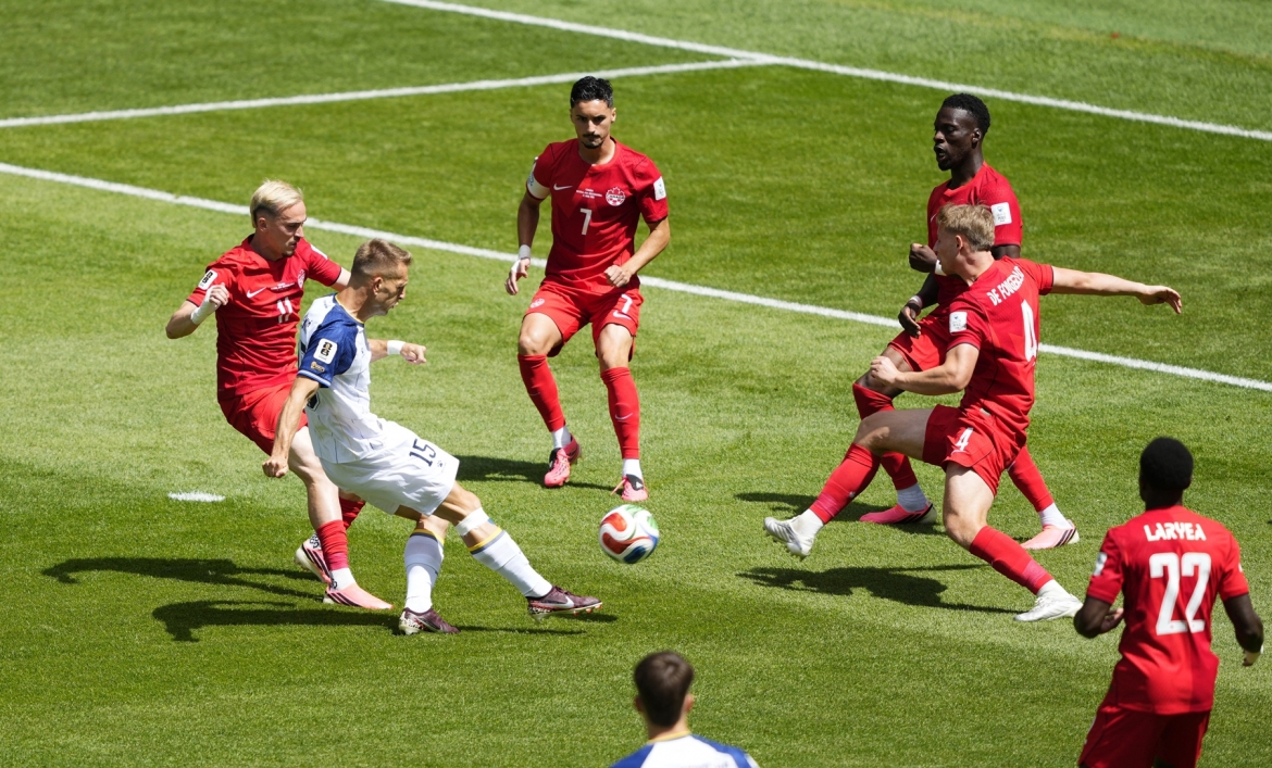 ket qua bang b world cup 2026 ngay 13 6 canada va bosnia chia diem kich tinh hinh anh 26
