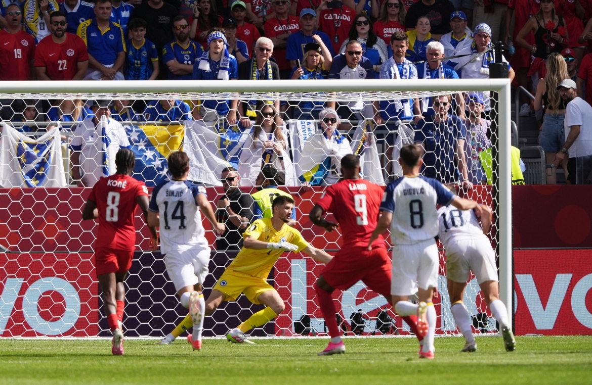 ket qua bang b world cup 2026 ngay 13 6 canada va bosnia chia diem kich tinh hinh anh 4