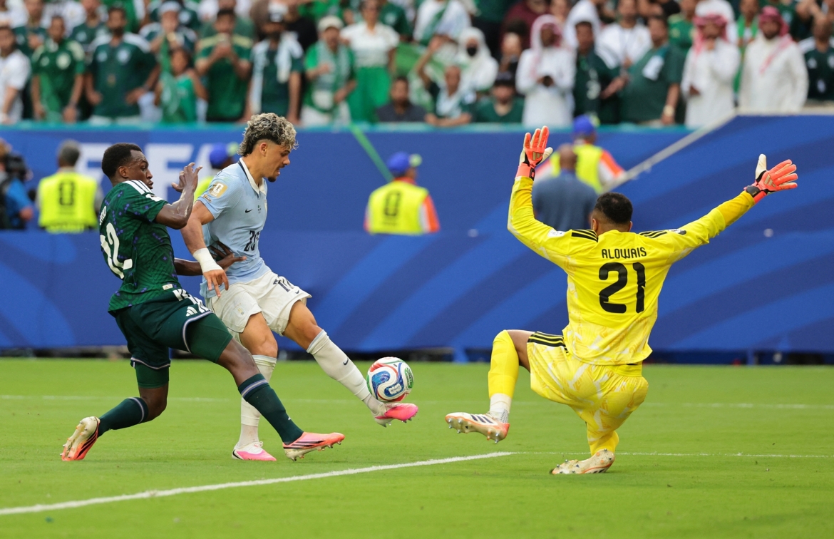 ket qua world cup hom nay 16 6 saudi arabia chia diem nghet tho truoc uruguay hinh anh 24