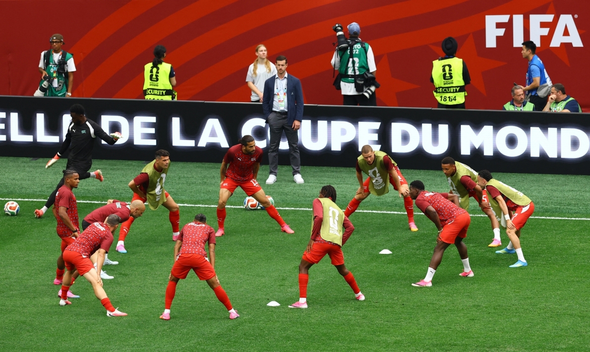 ket qua world cup 2026 hom nay 25 6 ha guc canada, thuy si dung dau bang b hinh anh 13