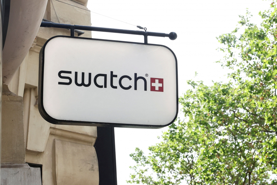 hang dong ho swatch doi samsung boi thuong 170 trieu usd hinh anh 1