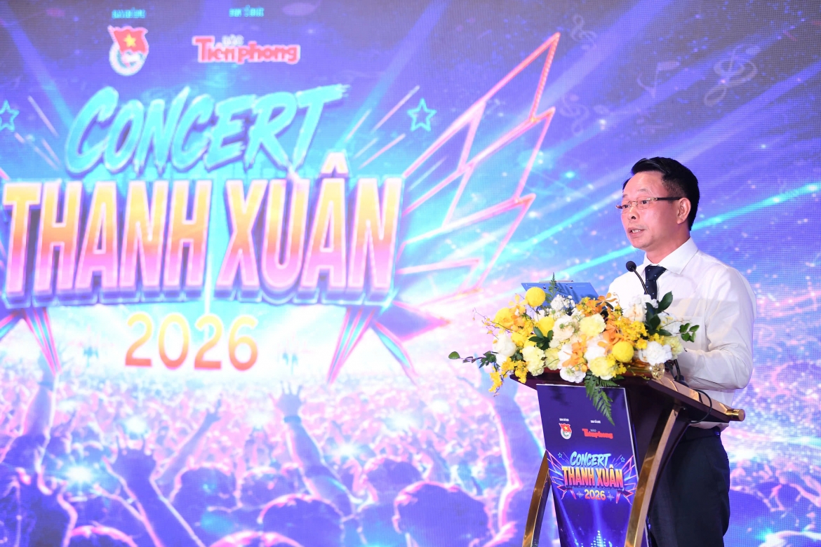 hoa minzy, double2t va dan sao hoi tu tai concert thanh xuan o ha noi hinh anh 1