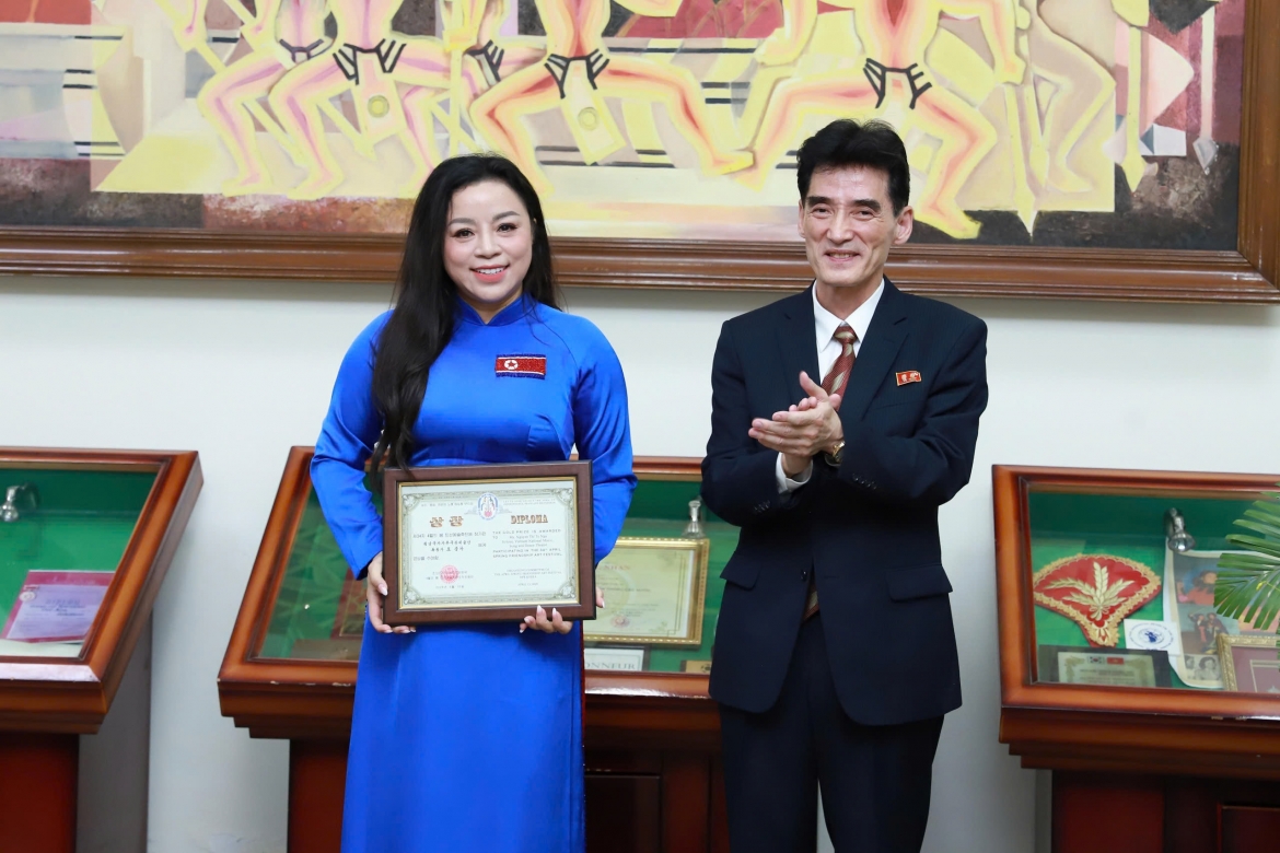 nsUt to nga thang giai quoc te khong nhieu nghe si viet nam tung dat duoc hinh anh 2