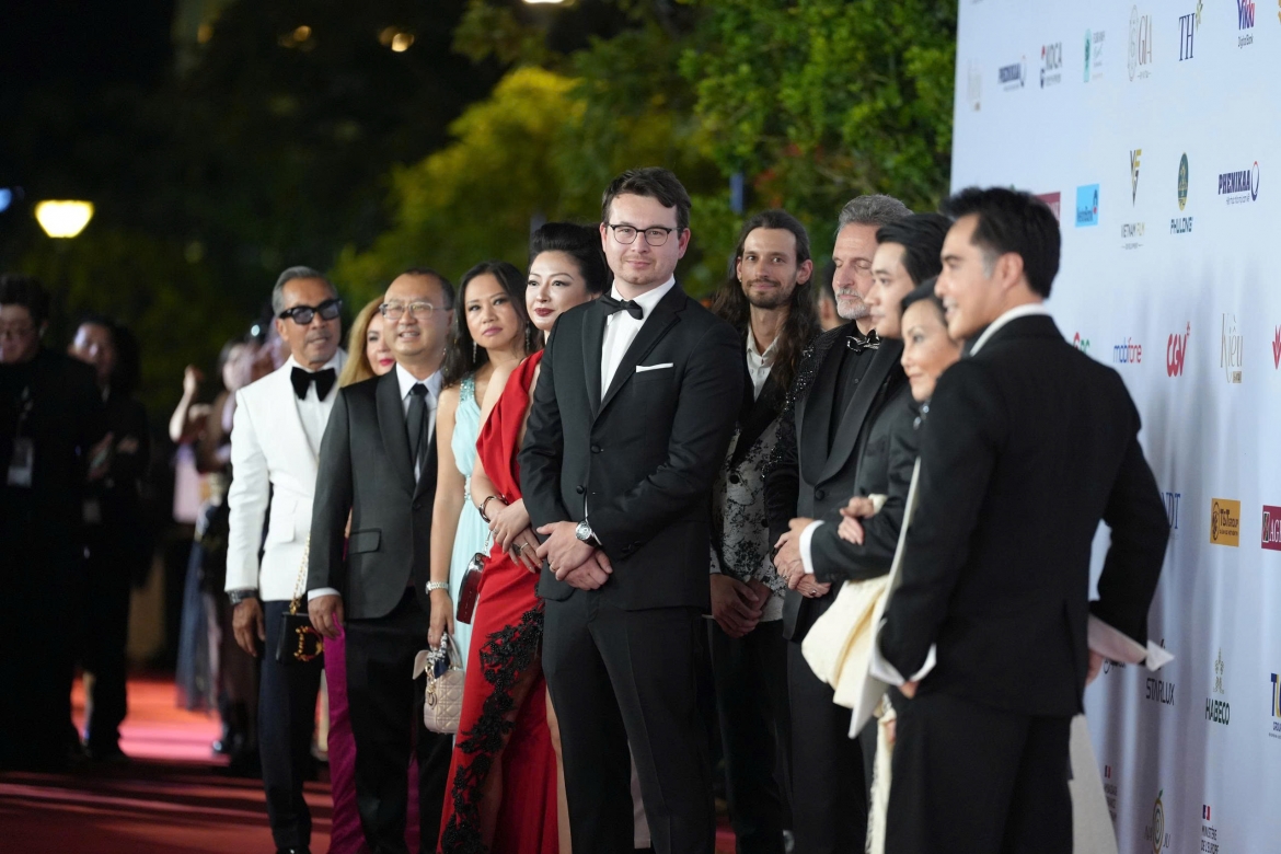 ji chang wook gay sot khi xuat hien tren tham do danaff iv hinh anh 12
