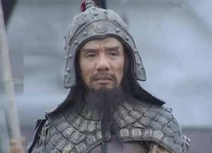 nam dien vien dong tu ma Y trong tam quoc dien nghia 1994 qua doi hinh anh 1