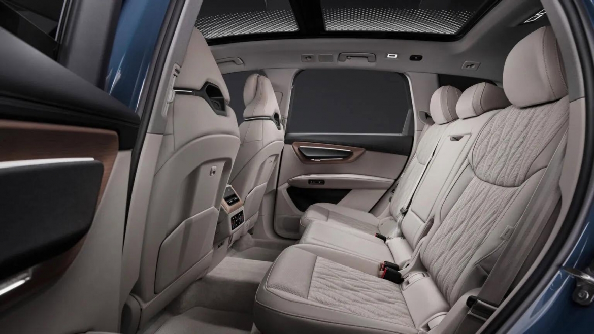 me man voi noi that cua audi q7 vua ra mat, ho tro ca chatgpt hinh anh 2