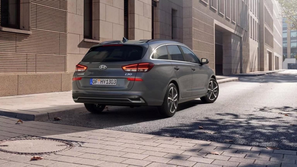 hyundai thua nhan xe wagon dang dan tuyet chung hinh anh 3