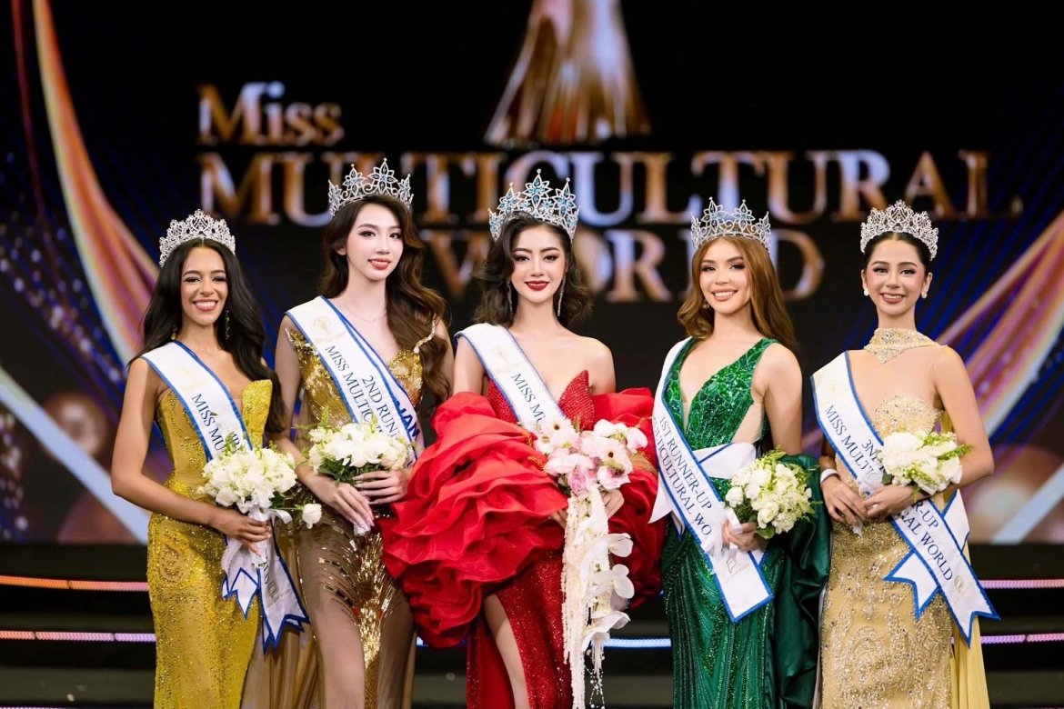 nguoi dep 22 tuoi den tu myanmar dang quang hoa hau van hoa the gioi 2026 hinh anh 4