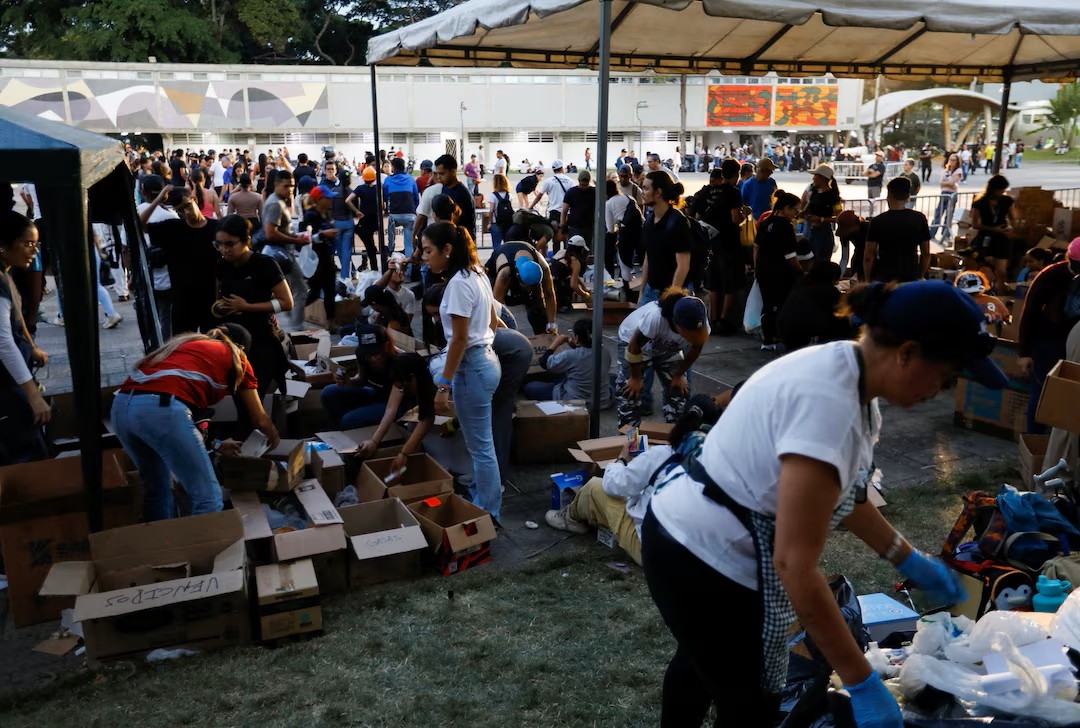 venezuela chay dua voi thoi gian de tim kiem nan nhan dong dat hinh anh 6