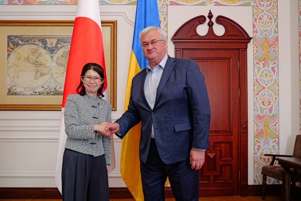 bo truong ngoai giao ukraine tham nhat ban hinh anh 1