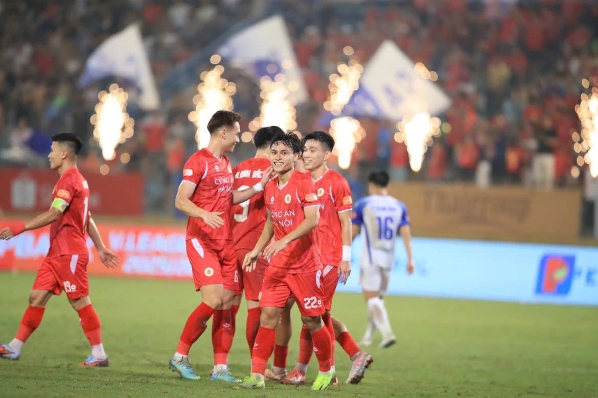 hanoi police to play adelaide united for afc champions league elite spot picture 1