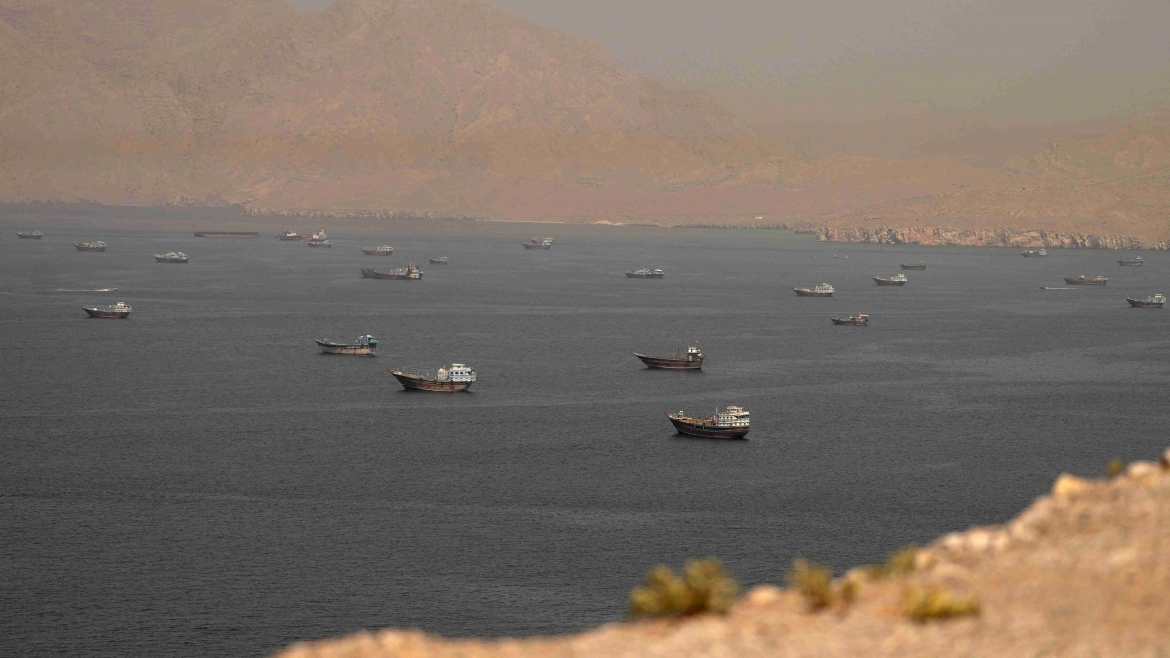 iran va oman lap uy ban chung de thao luan ve eo bien hormuz hinh anh 1