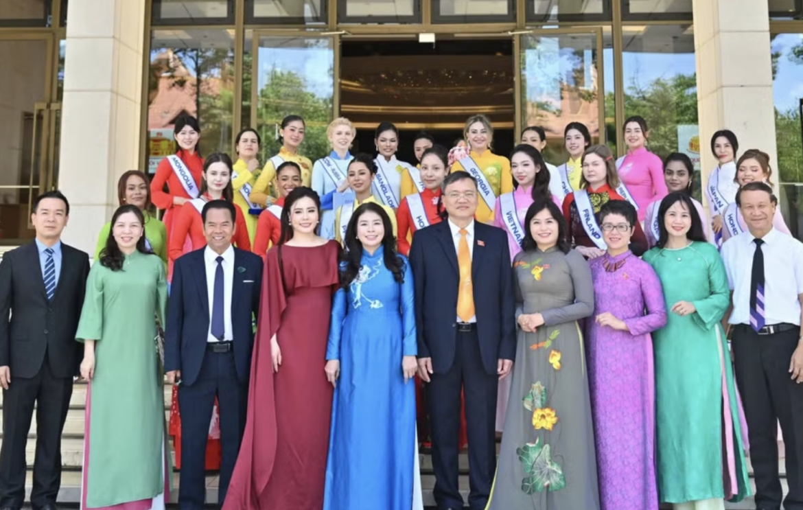miss multicultural world 2026 contestants visit national assembly building picture 1