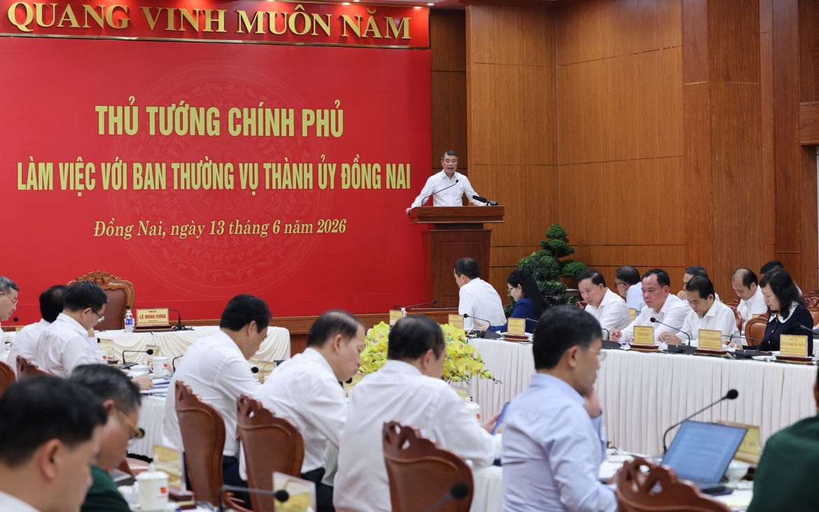 thu tuong le minh hung Dong nai can khai thac loi the thanh pho san bay hinh anh 1
