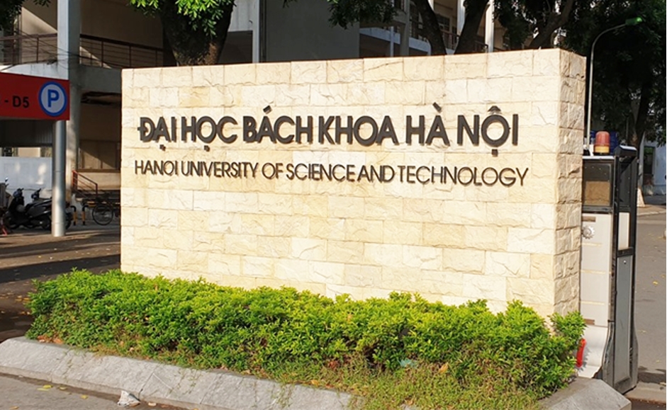 two vietnamese universities rise in qs world rankings 2027 picture 1