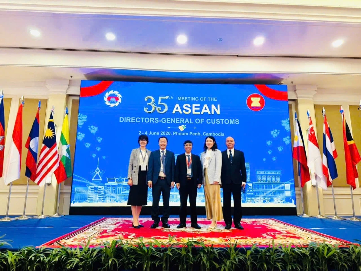giua bien dong toan cau, hai quan asean tang toc so hoa va cung co chuoi cung ung hinh anh 1