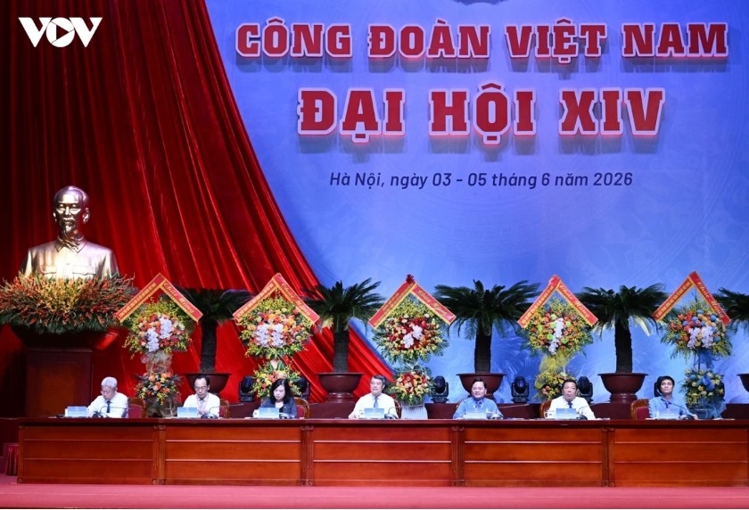 raising labour productivity key to achieving double-digit growth pm hung picture 1