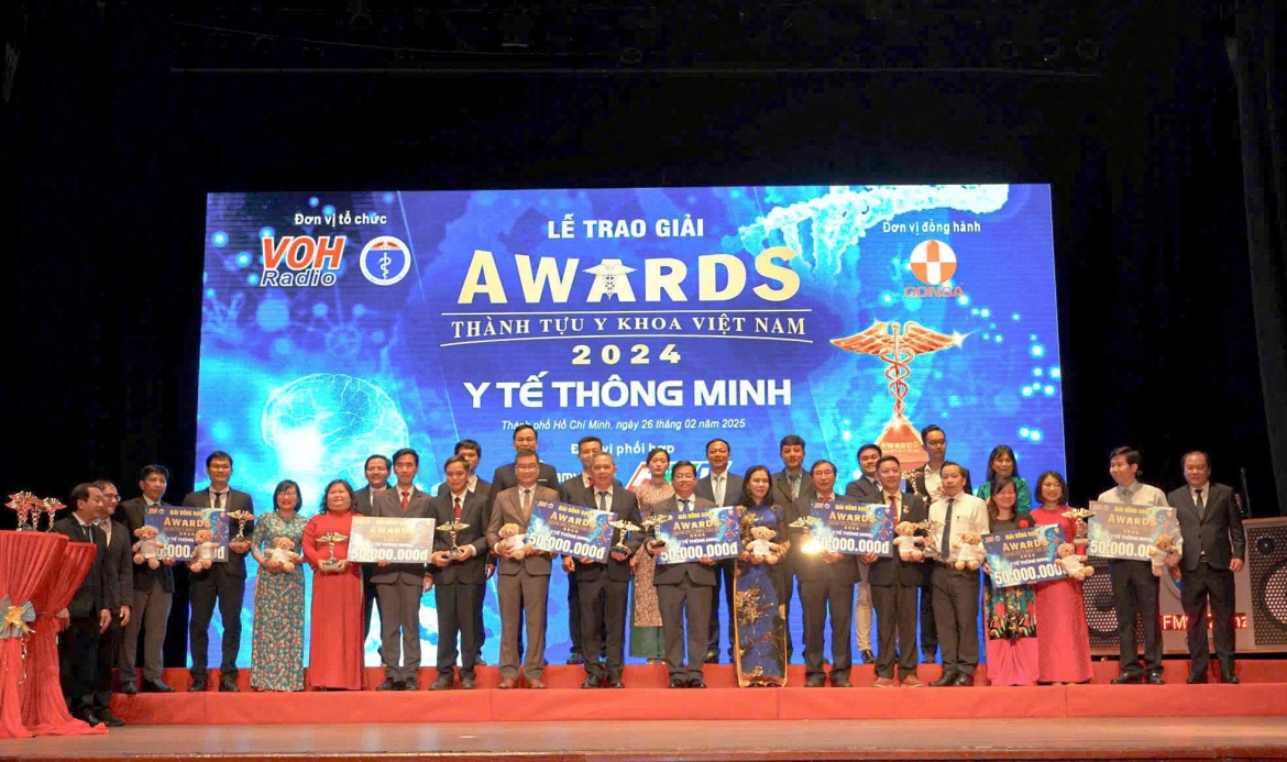 bac si tre va nhung doi moi sang tao tu giuong benh hinh anh 4