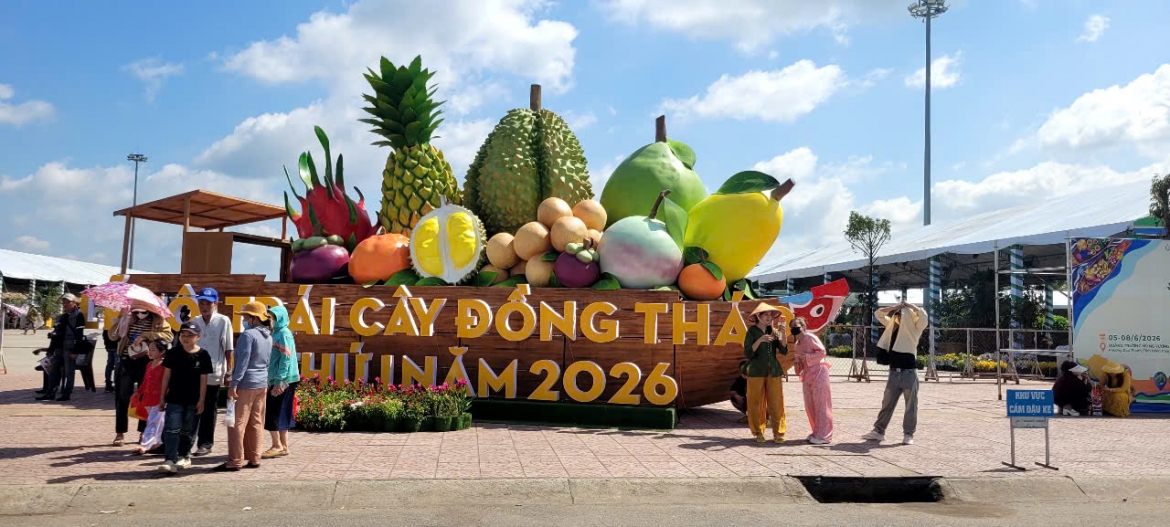 Dong thap hoi tu nhieu loai trai cay dac san tru danh cua vung dat phuong nam hinh anh 1