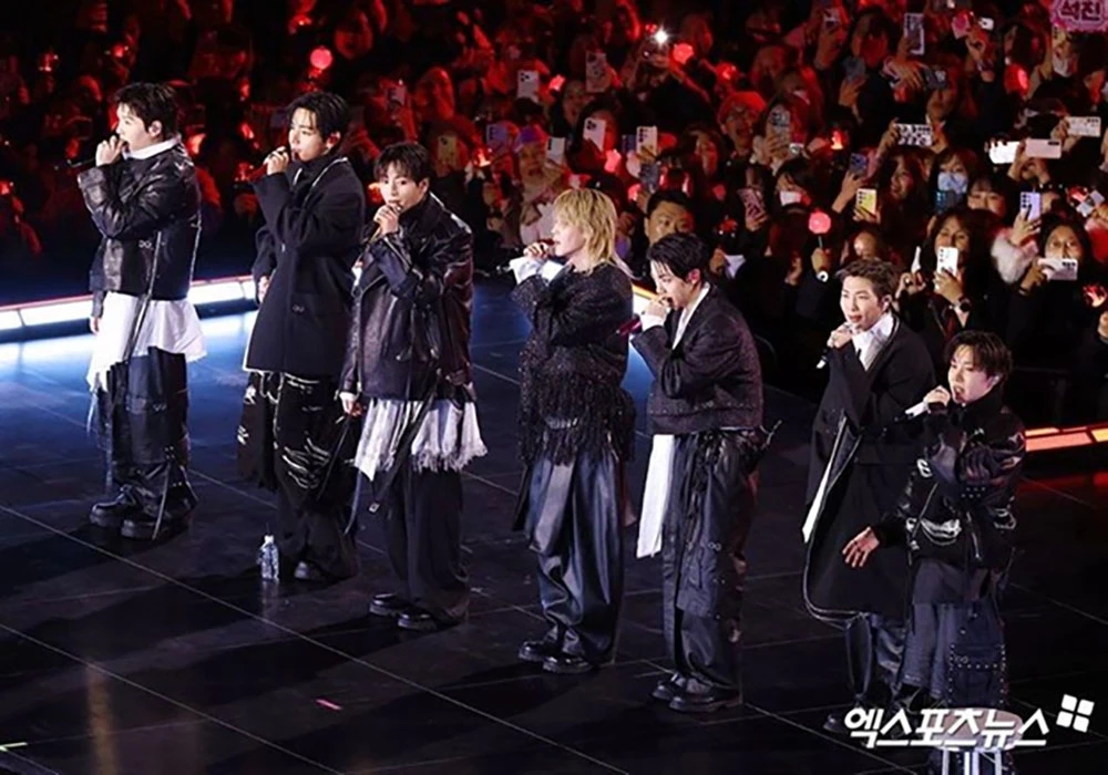 bts chi trich nan nang gia phong truoc concert o busan,chinh phu han quoc vao cuoc hinh anh 3