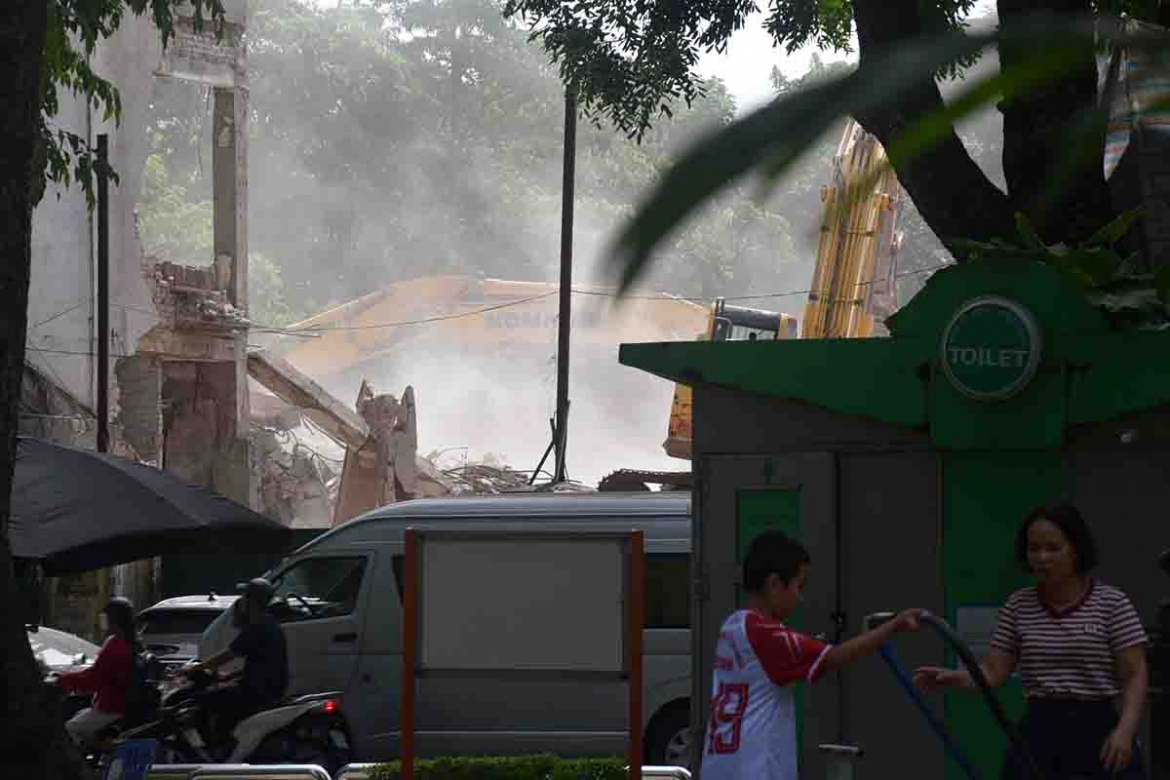tap the duc voi bui o vuon hoa pasteur, ha noi hinh anh 9