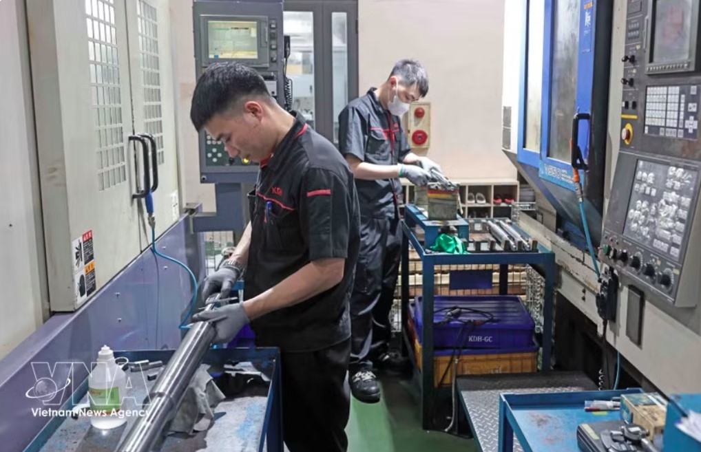 nearly 95,000 businesses established in jan may picture 1
