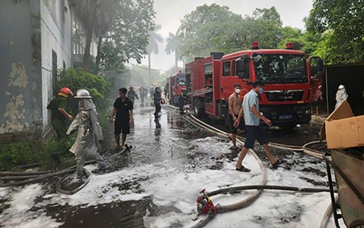 chay kho chua dung cu the thao tai phuong phu dien, ha noi hinh anh 3
