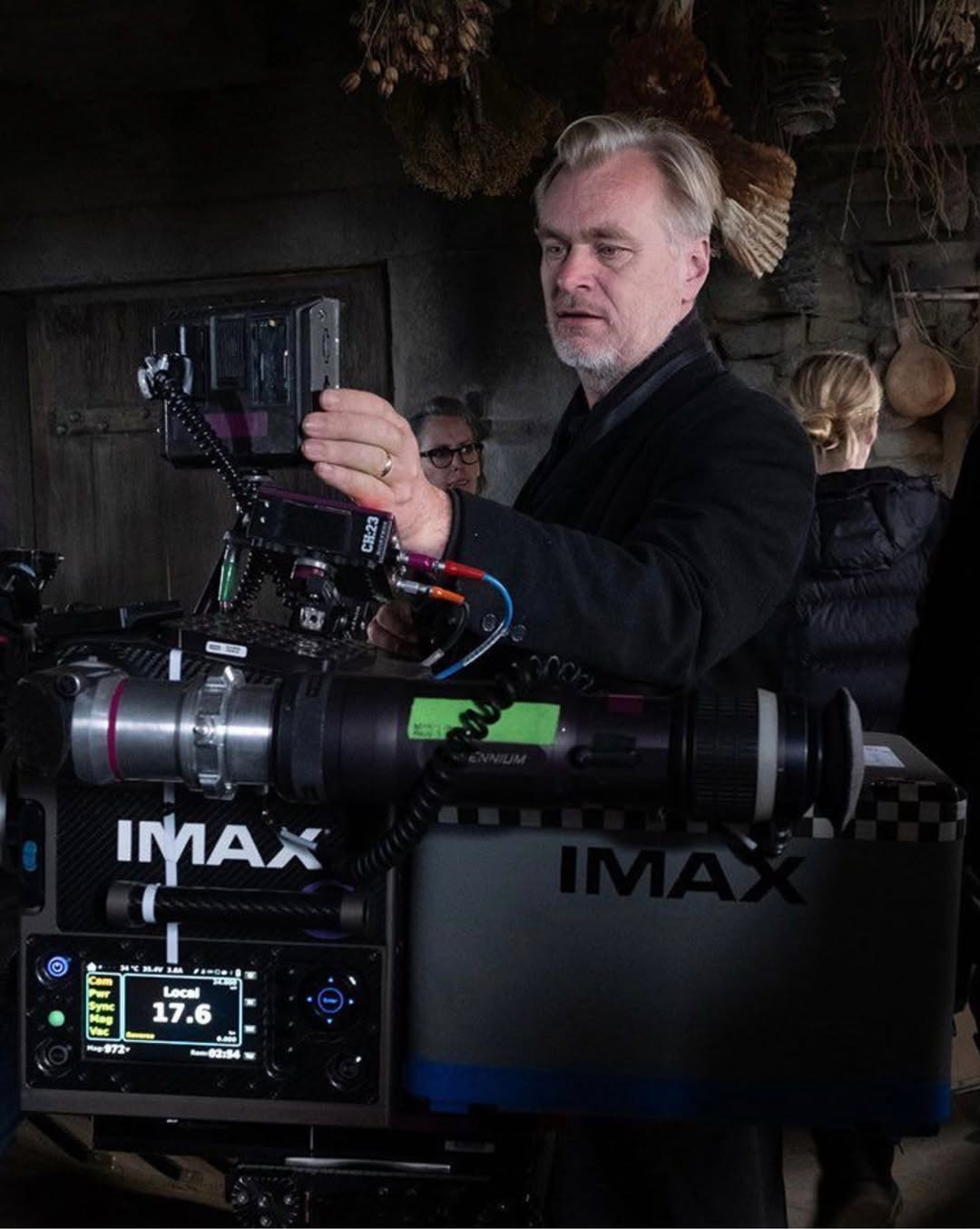 Christopher Nolan ví AI là "con ngựa thành Troy", Hollywood đang lo ngại điều gì?