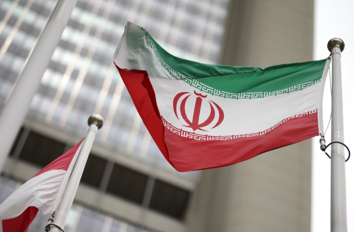 iran tu choi cuoc gap do ong trump de xuat, my chan tau dau iraq qua hormuz hinh anh 1