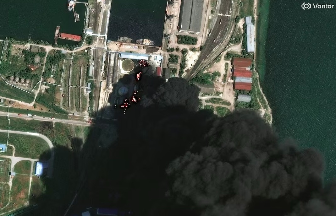 nong the gioi ngay 25 6 ukraine nham vao tuyen duong huyet mach cua nga o crimea hinh anh 2