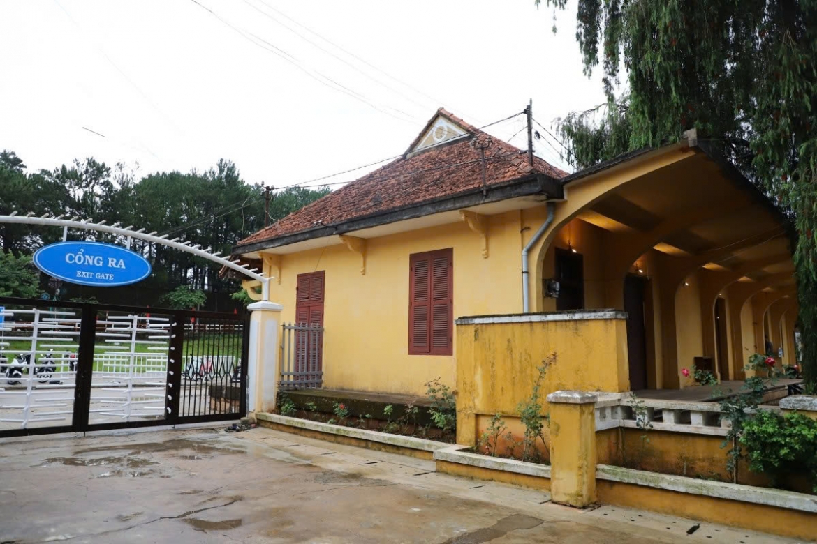 exploring da lat railway station and vietnam s historic rack railway picture 24