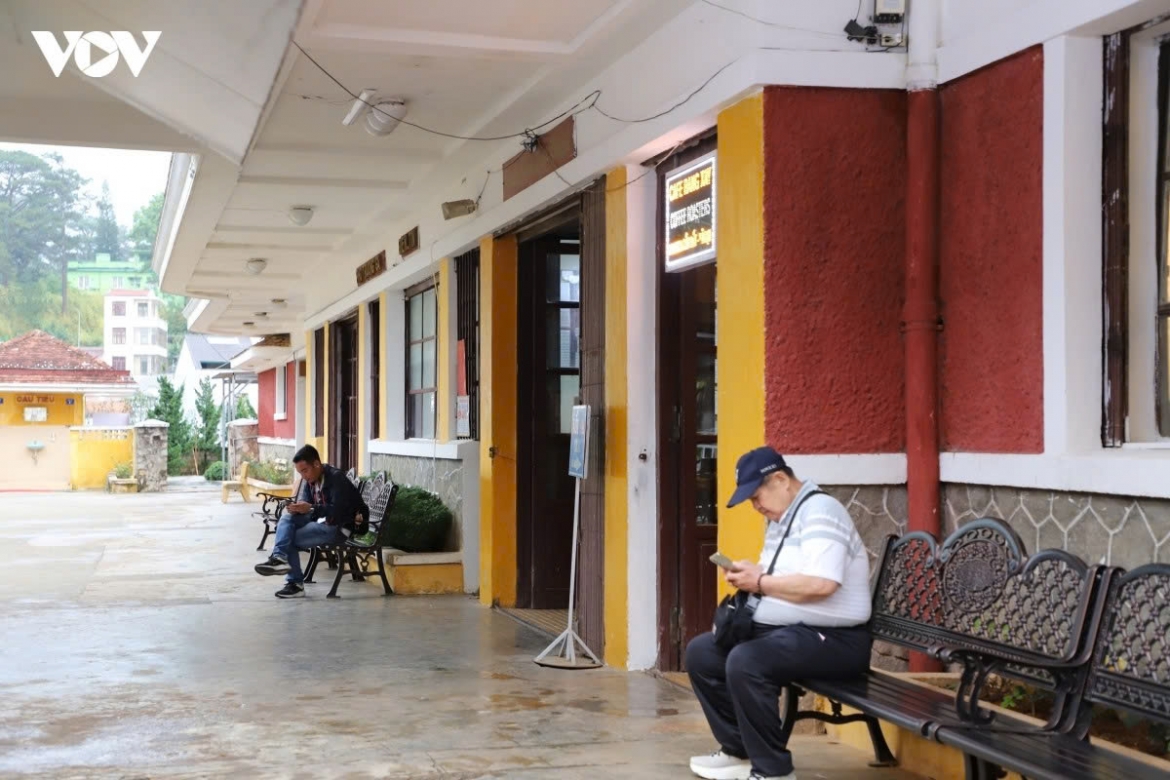 exploring da lat railway station and vietnam s historic rack railway picture 5