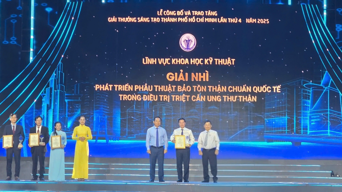 bac si tre va nhung doi moi sang tao tu giuong benh hinh anh 2