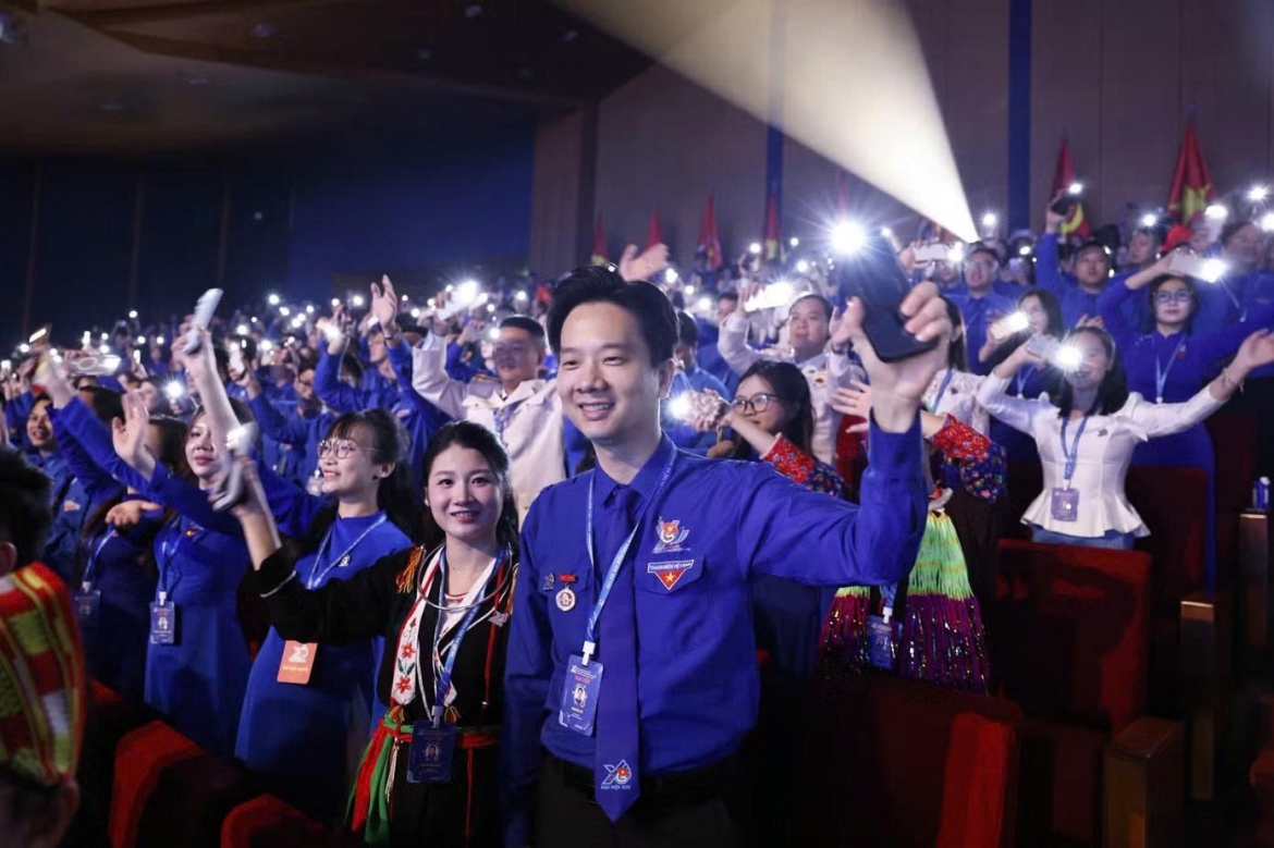 phien trong the Dai hoi Doan toan quoc lan thu xiii hinh anh 5