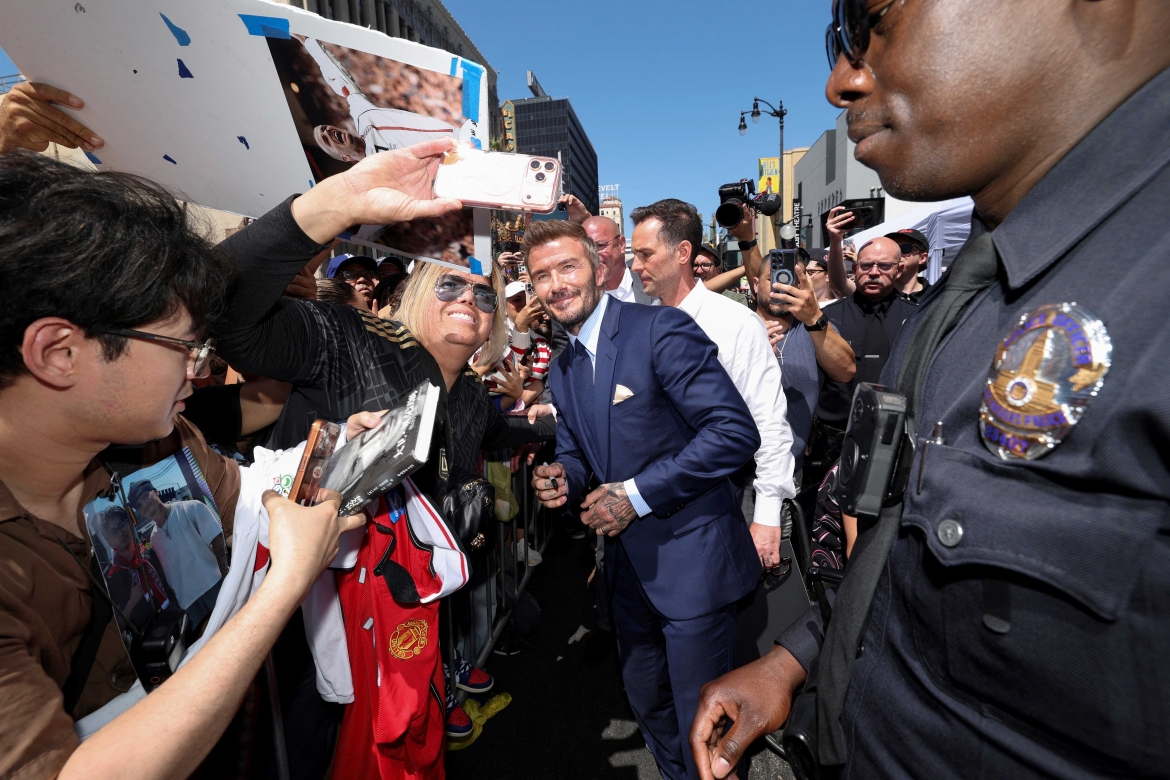 giua con sot world cup 2026, david beckham chinh thuc tro thanh ngoi sao hollywood hinh anh 5