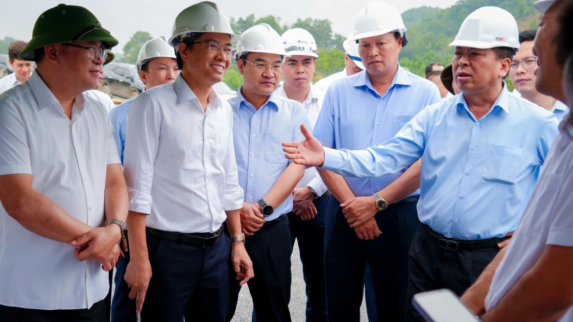 cao toc Dong Dang - tra linh loi hen pha the 4 khong cho cao bang truoc 2030 hinh anh 4
