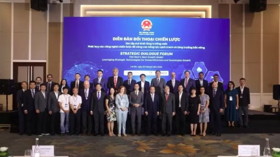 vietnam redefines growth through strategic technologies forum picture 1