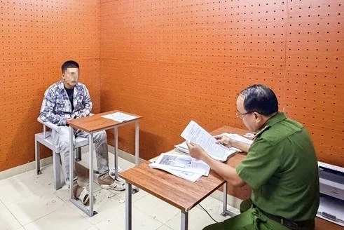 tan cong tai xe xe om cong nghe roi cuop tai san hinh anh 1