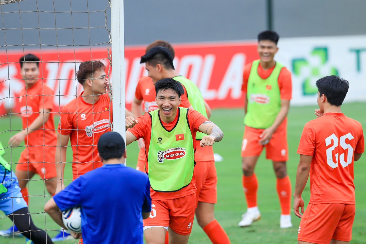 Dt viet nam tap vui nhu hoi, test bong thi dau aff asean cup 2026 hinh anh 8