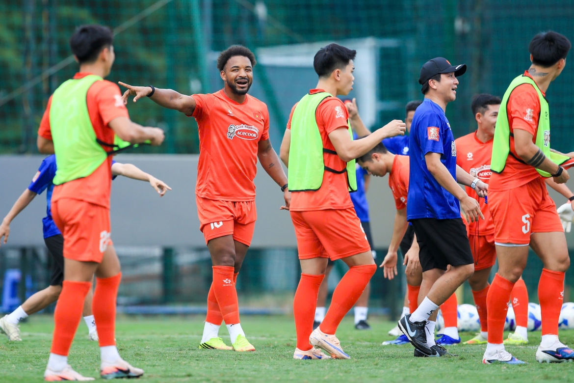 Dt viet nam tap vui nhu hoi, test bong thi dau aff asean cup 2026 hinh anh 1