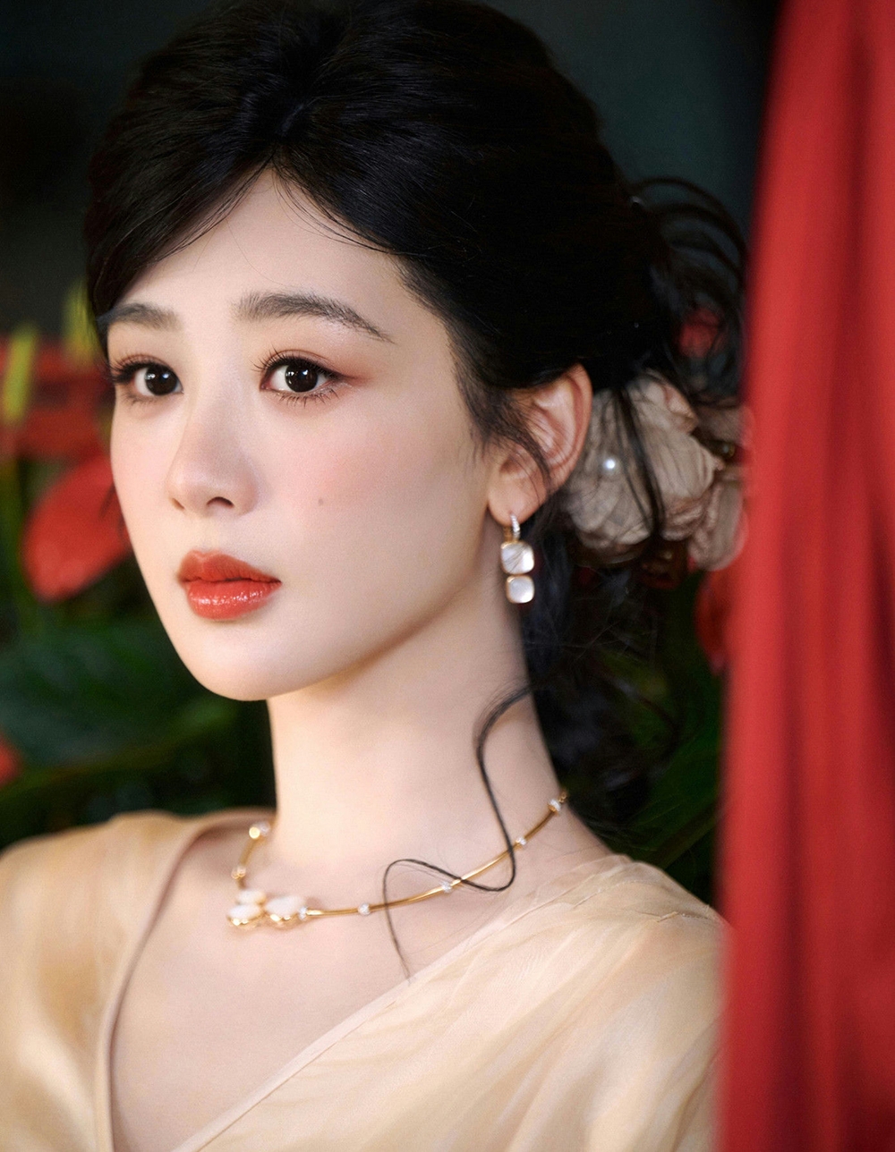 bi che tham trong born to be alive, vi sao duong tu van gianh giai bach ngoc lan hinh anh 1