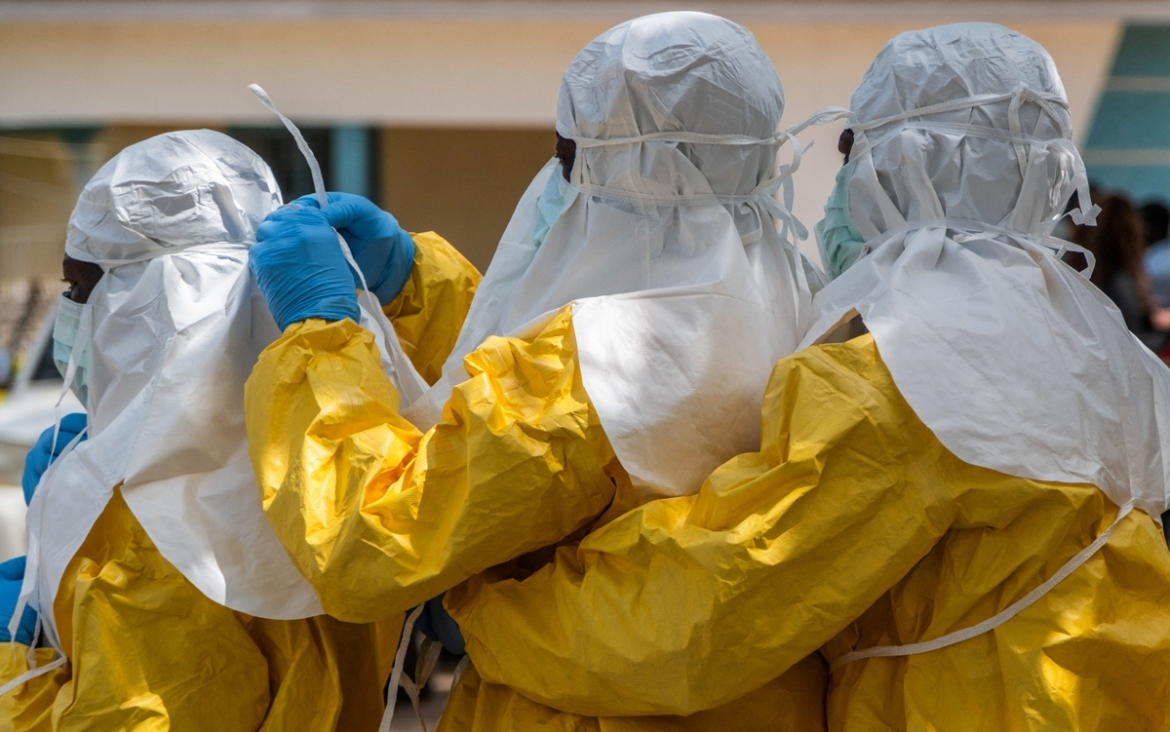 cuoc chien gianh giat su song giua tam dich ebola hinh anh 3