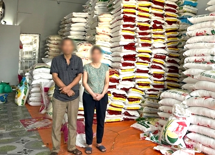 khoi to vo chong giam doc ho bien gao thuong thanh gao dac san hinh anh 1