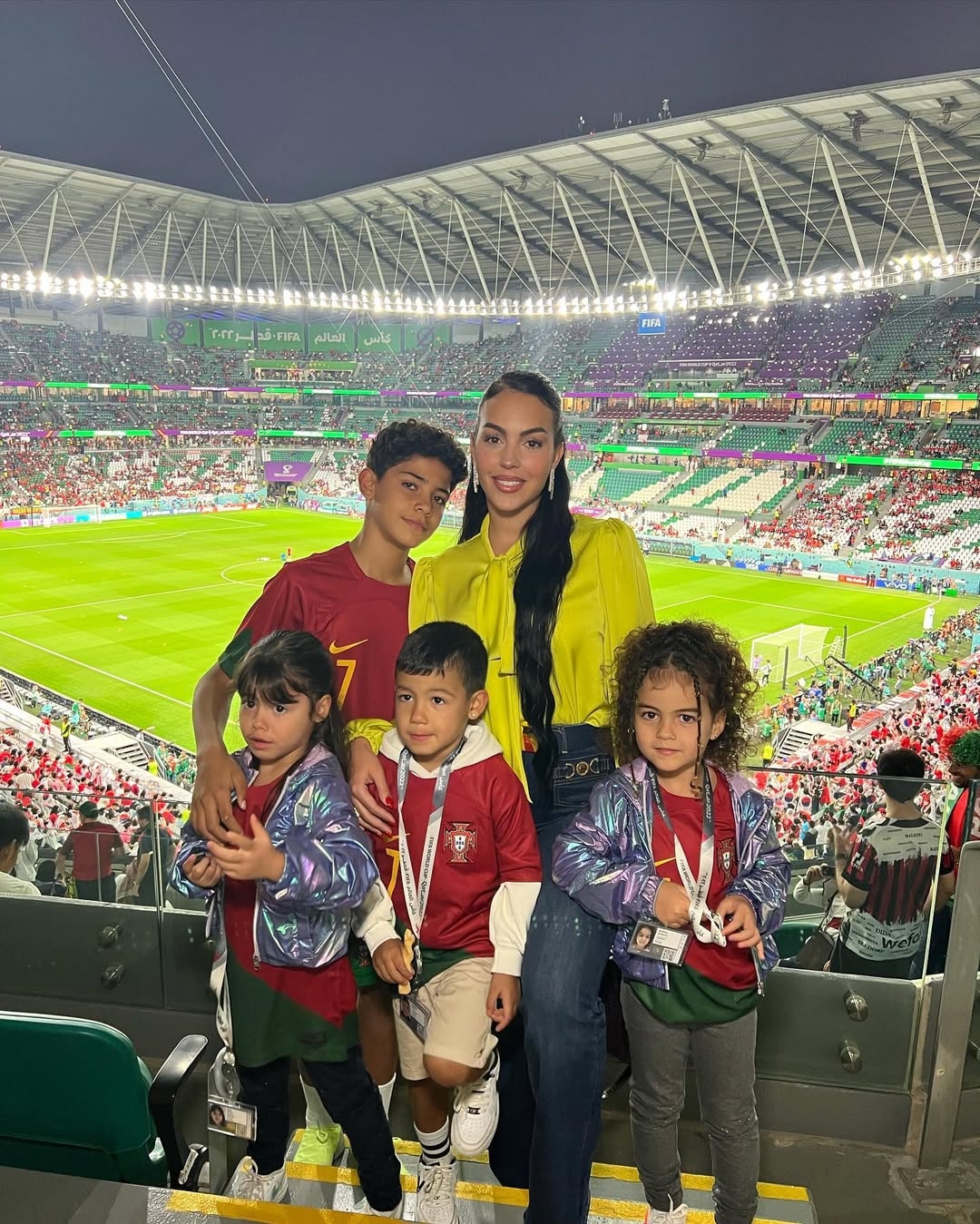 tu victoria beckham den shakira cuoc cach mang cua nhung nang wags tai world cup hinh anh 7
