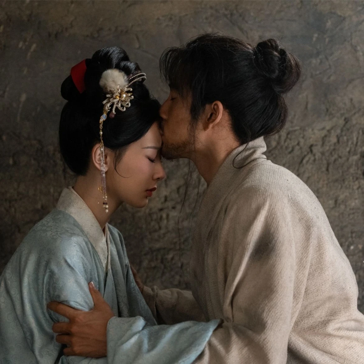 canh hon cua duong tu - han Dong quan giup gia nghiep lap thanh tich khung hinh anh 1